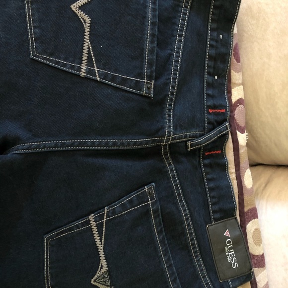Man’s straight jeans from Guess - Picture 4 of 4